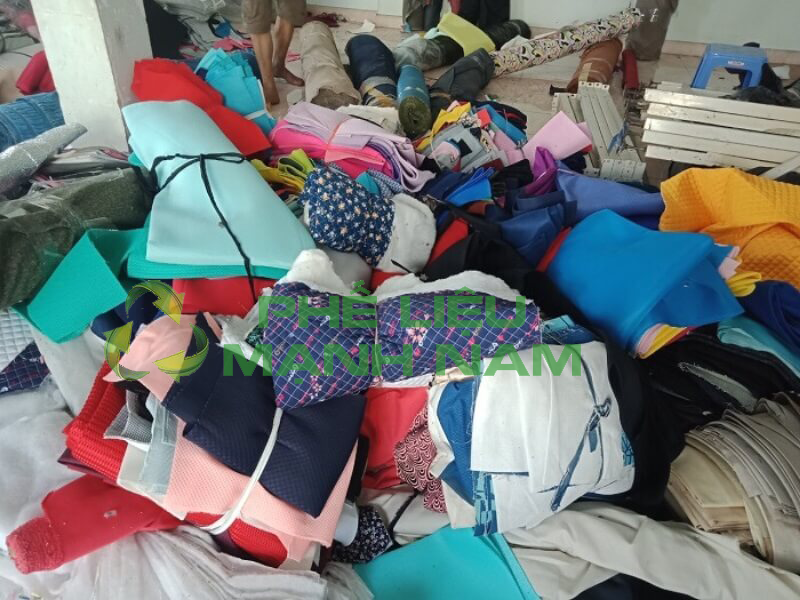 Thu mua phế liệu vải giá cao TPHCM